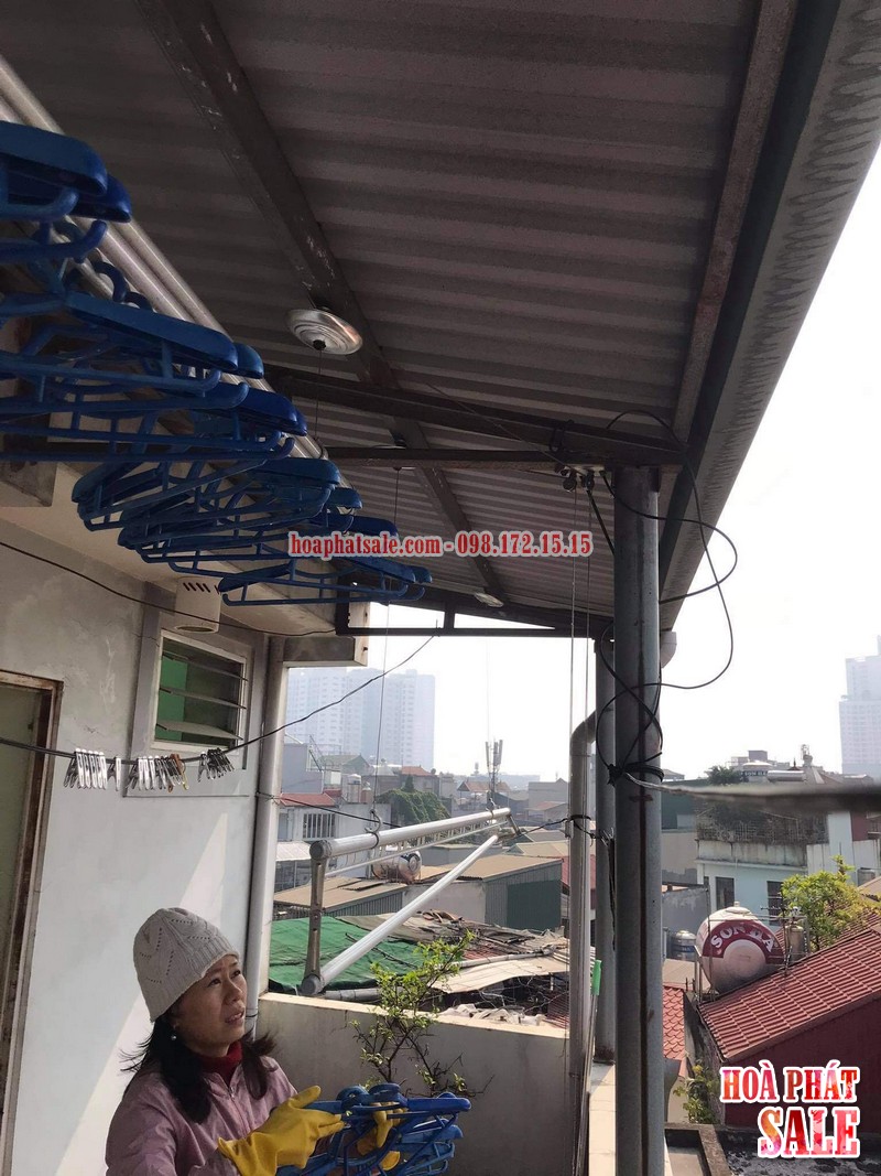 Thay dây giàn phơi thông minh tại Hoàng Mai giá rẻ tại nhà chị Mây, ngõ 70 Nguyễn Văn Linh - 04
